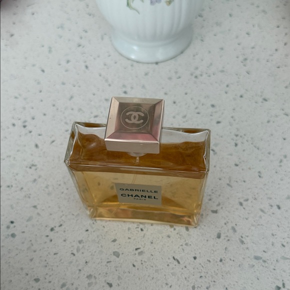 CHANEL Gabrielle Eau de Parfum — Amber-Gold Fragrance Bottle 3.7 - Picture 2 of 3